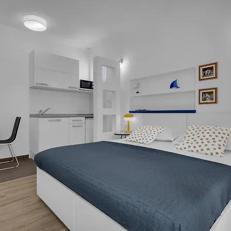 Apartment Mare Tucepi
