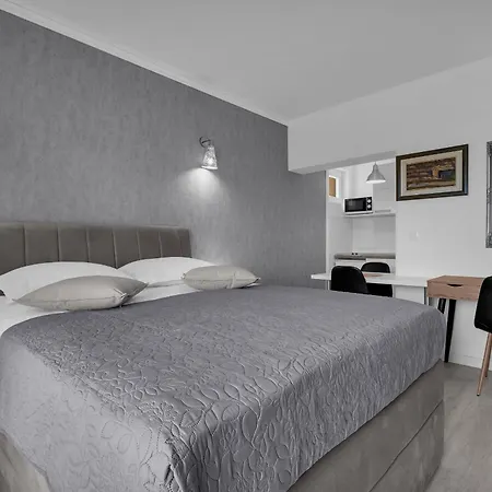 Mare Apartment *