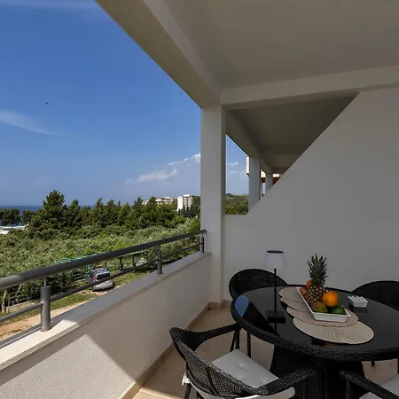 Mare Apartment Tucepi