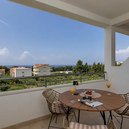 Apartment Mare Tucepi