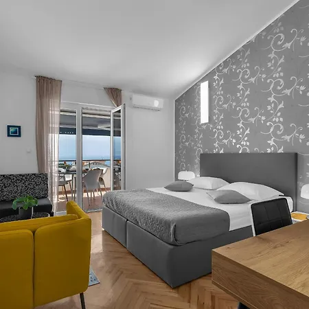 Mare Apartment *