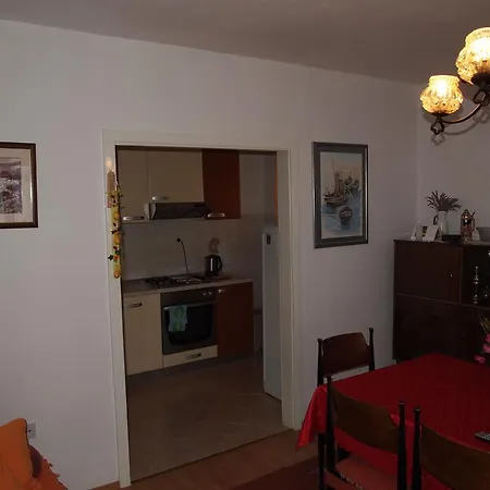 Apartment Mare Tucepi